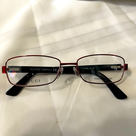 Gucci eyeglass frame - Picture 1 of 3